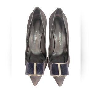 Salvatore Ferragamo ZERI X5 Suede Bow Heels 4.75" Stiletto US 9B / EU 39.5